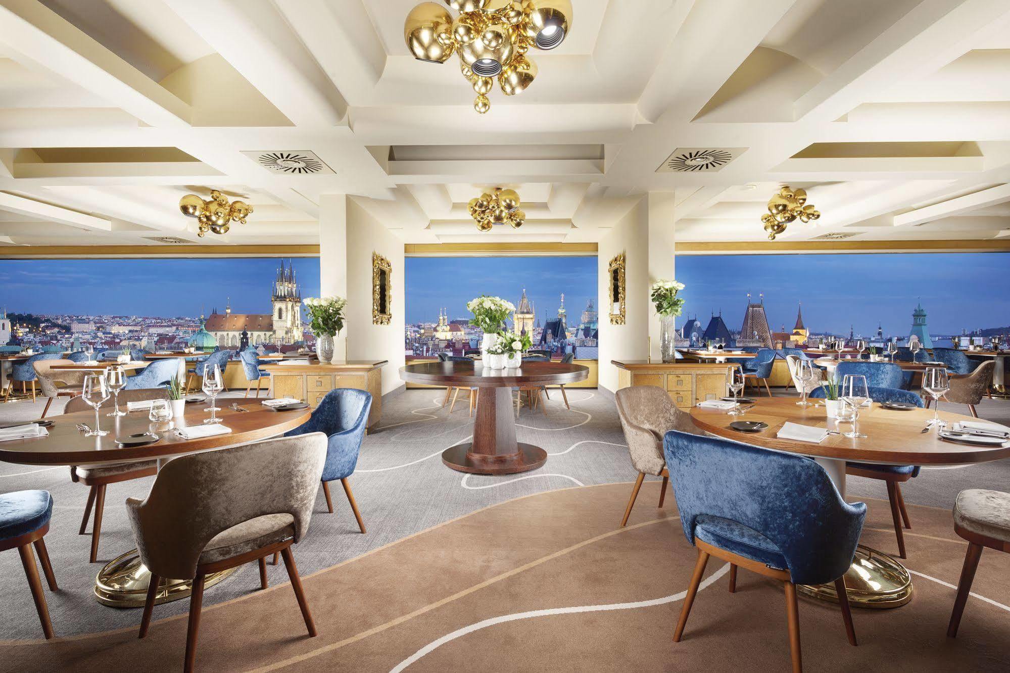 Golden Apartment *