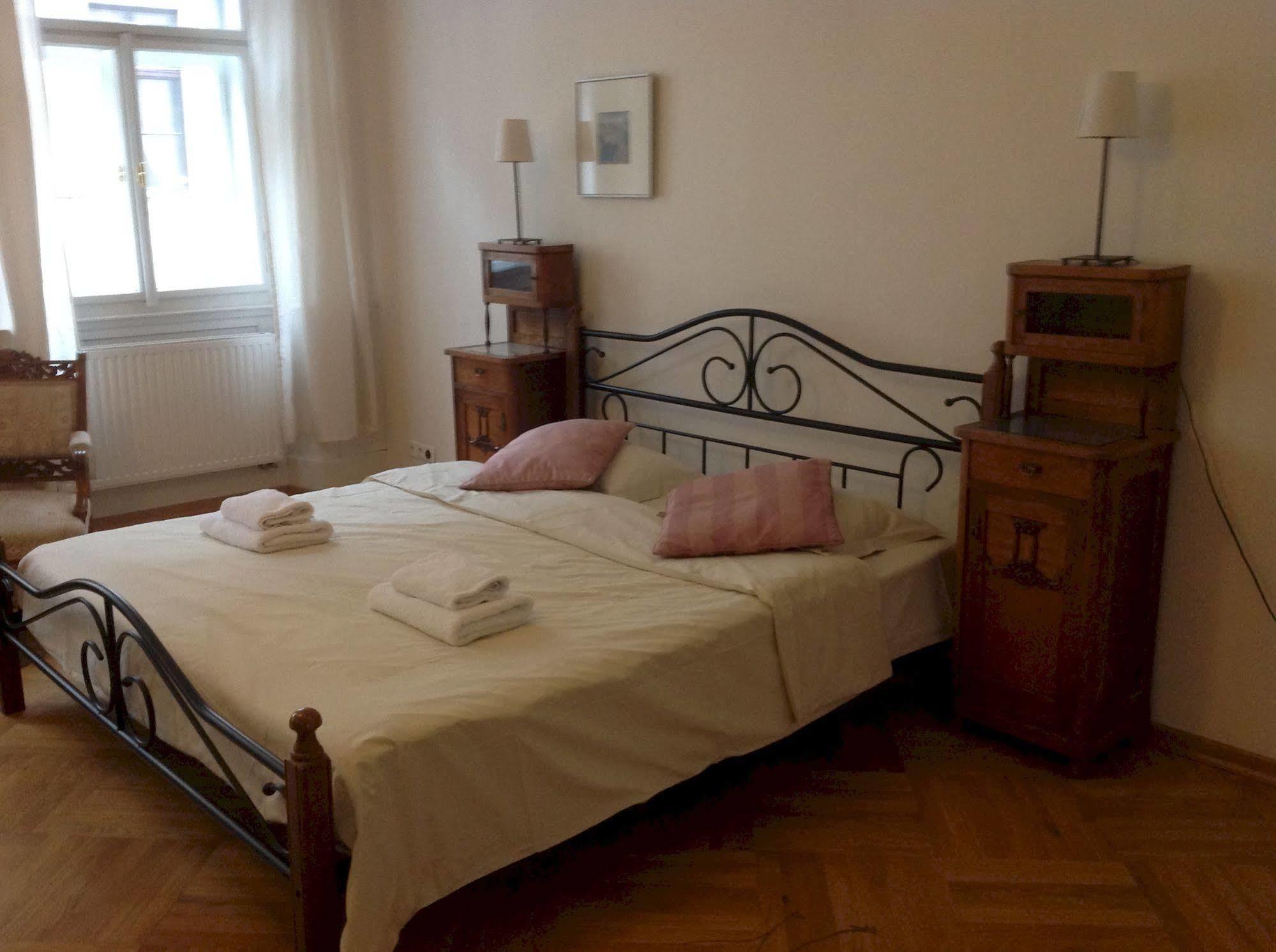 Small Luxury Palace 4*