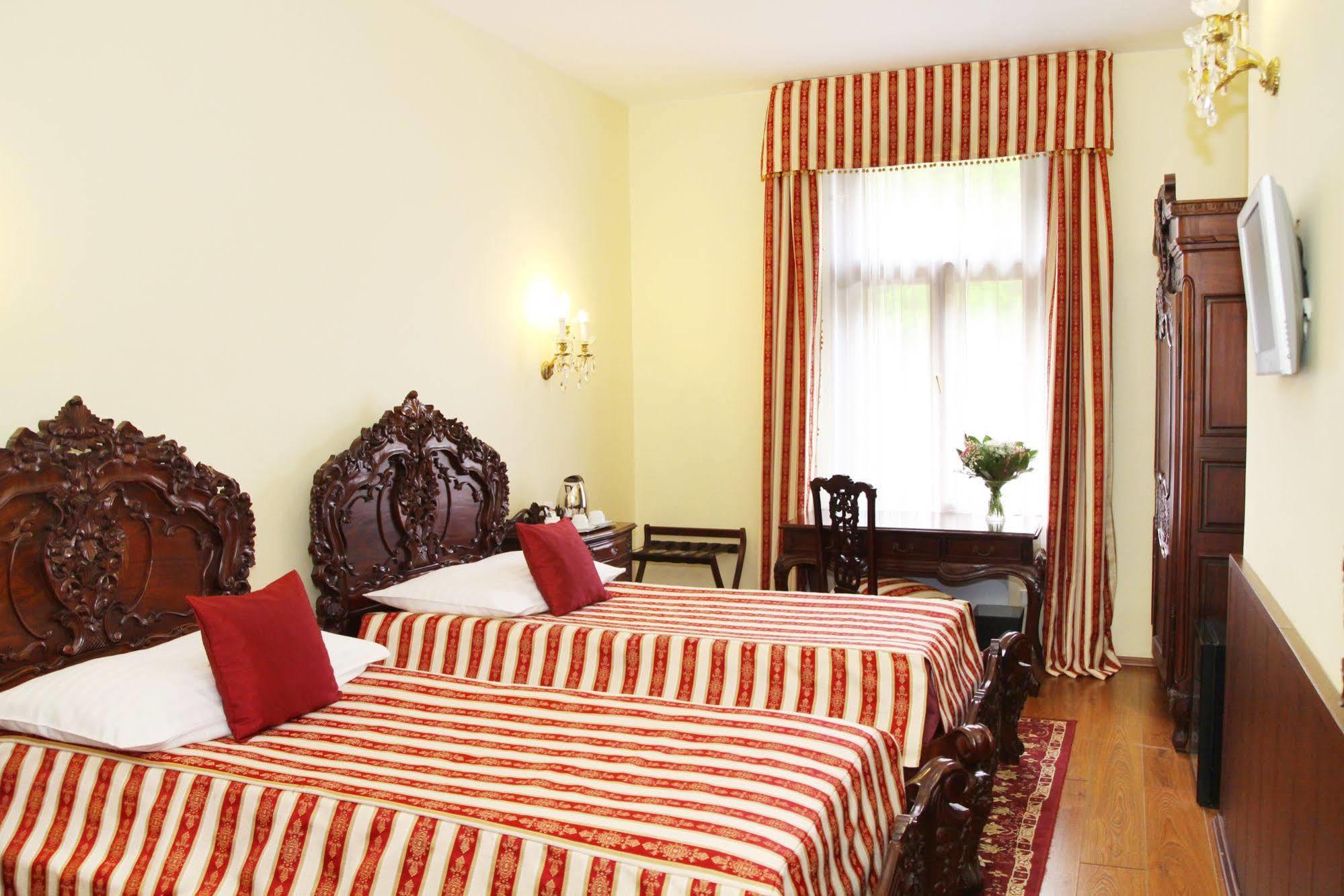 King Charles Boutique Hotel 4*