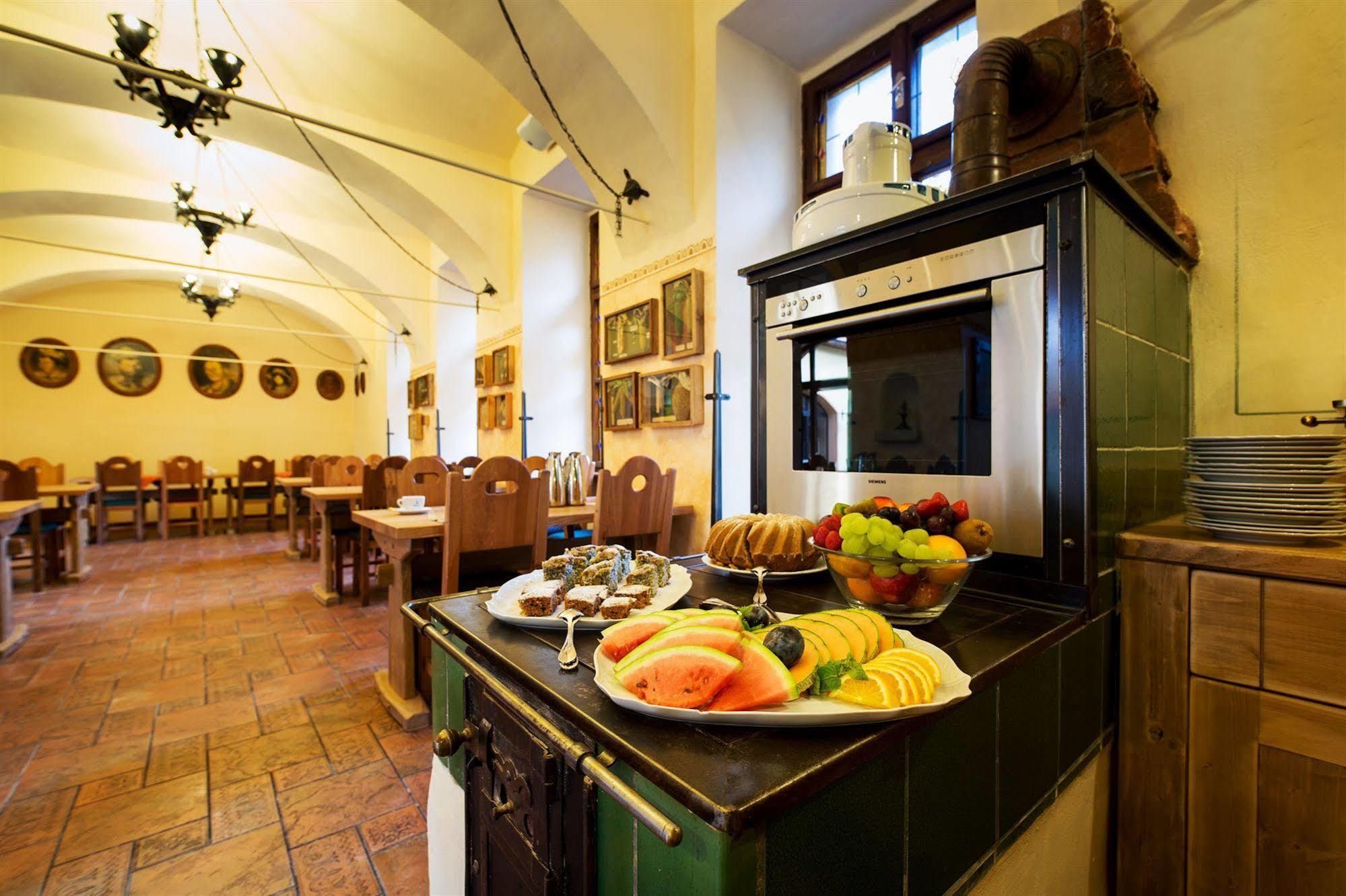 Selsky Dvur - Bohemian Village Courtyard Hotel Prag