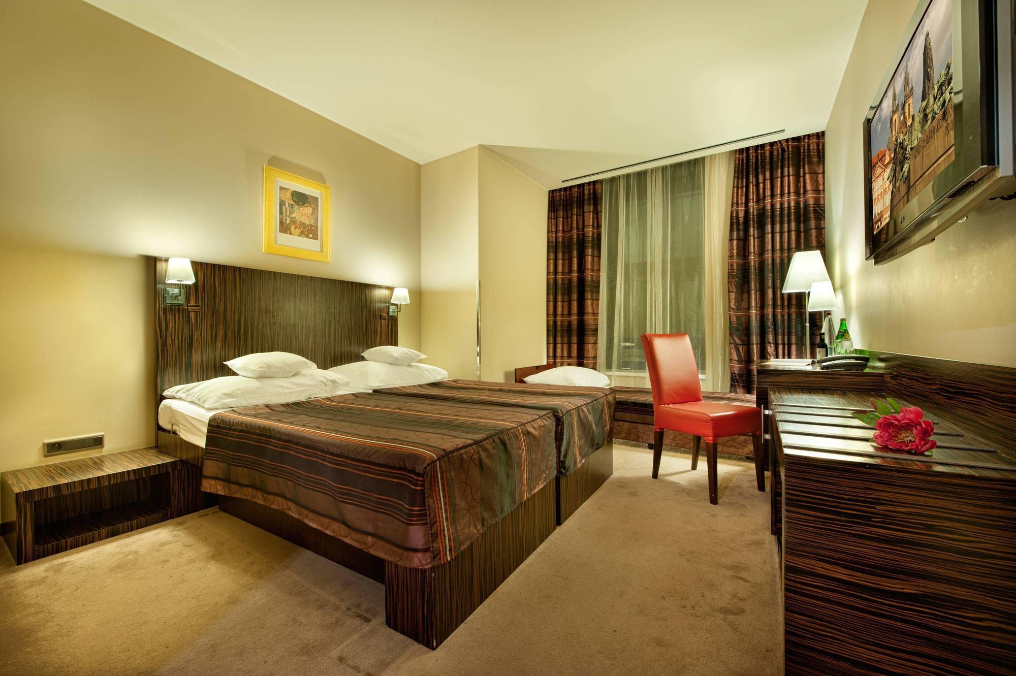 Ea Crystal Palace 4* Prag