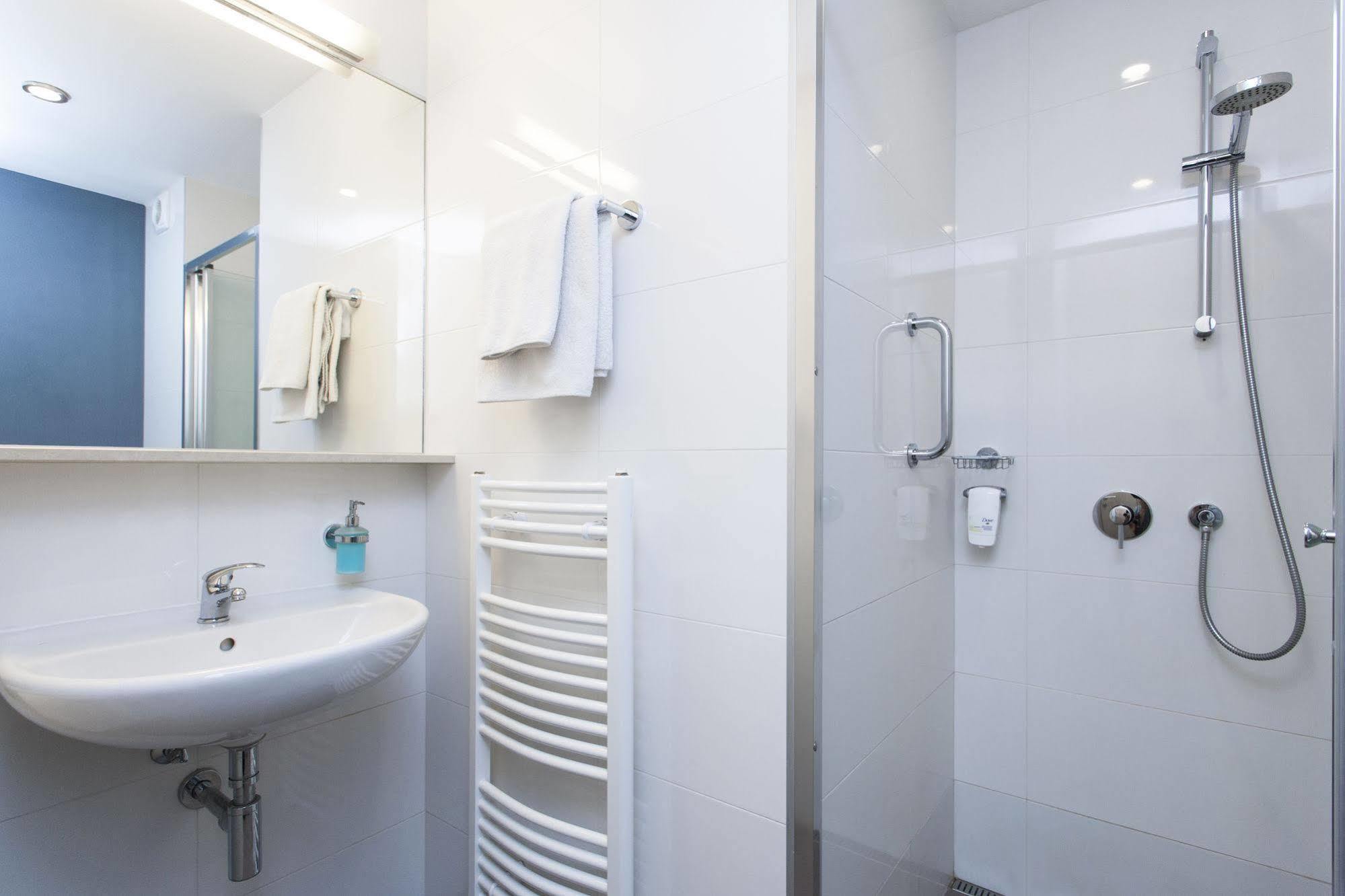 Carol Hotel 4*