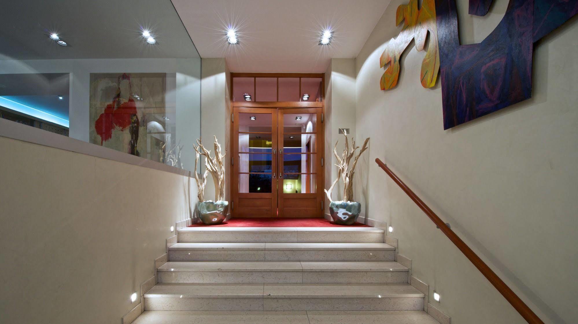 Hotell Art 4*
