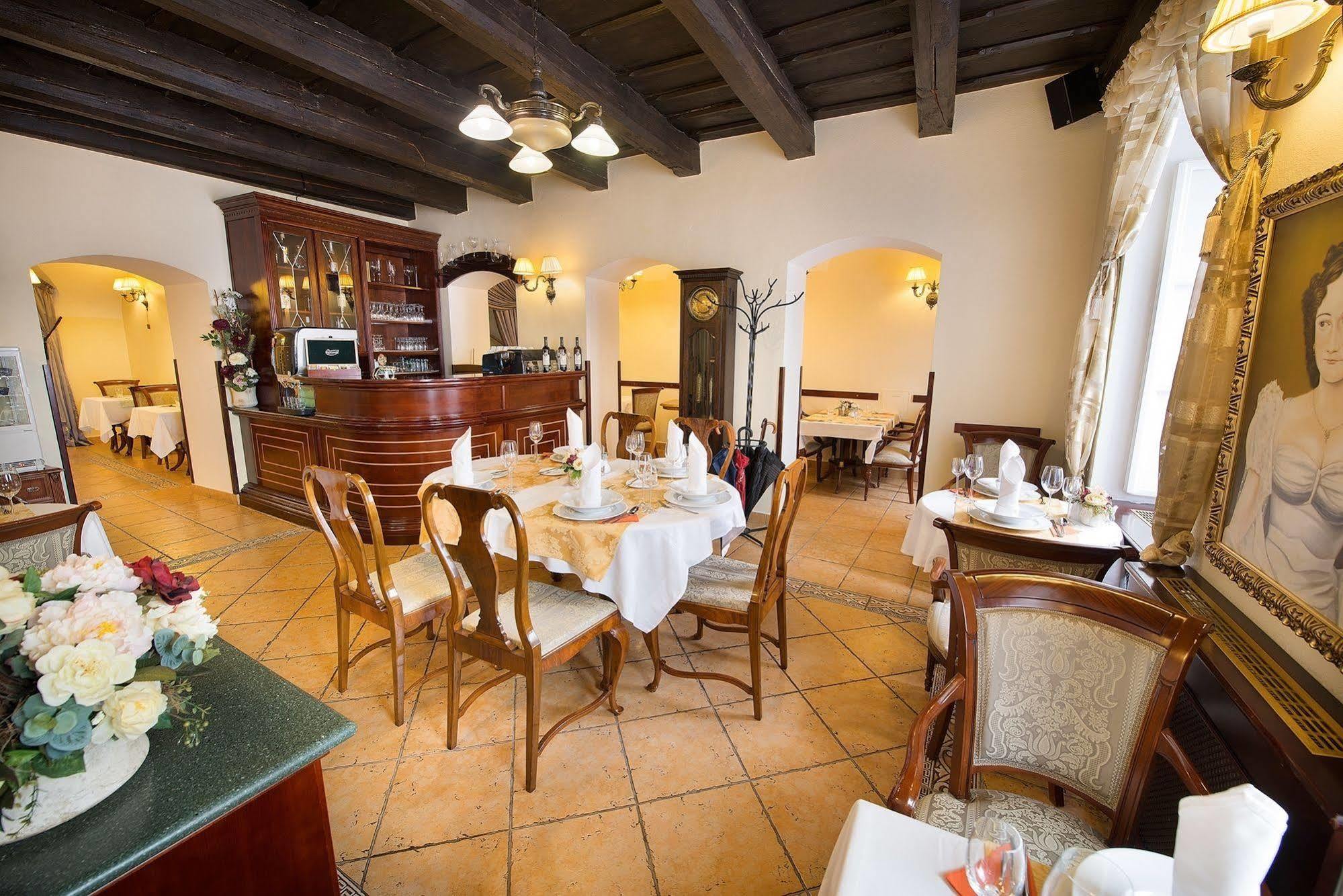 Boutique Constans 4* Prag
