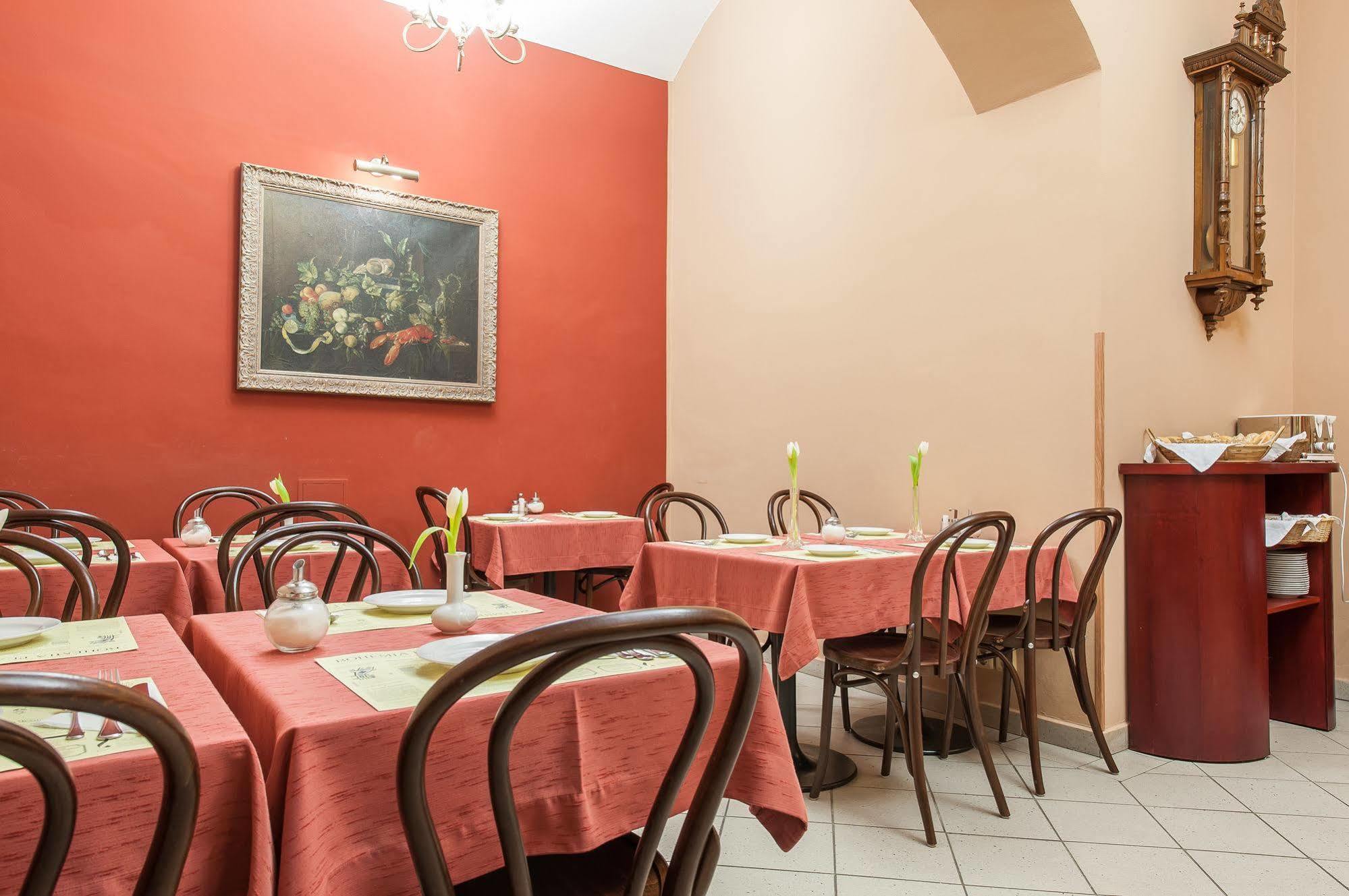 Hotell Bohemia Plaza 4*
