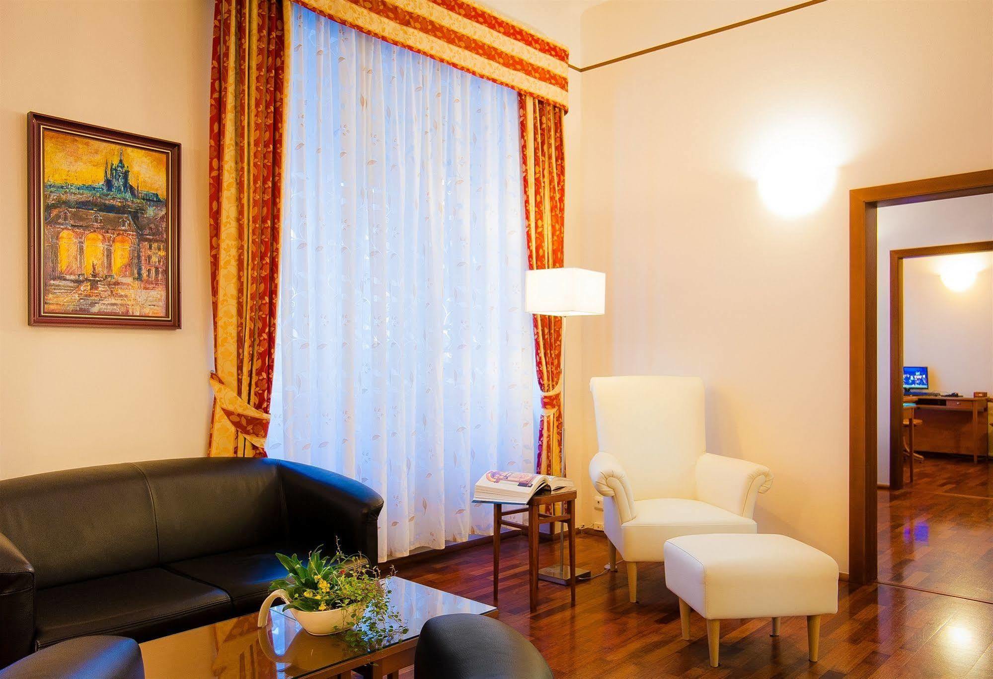 Hotell Cloister Prag