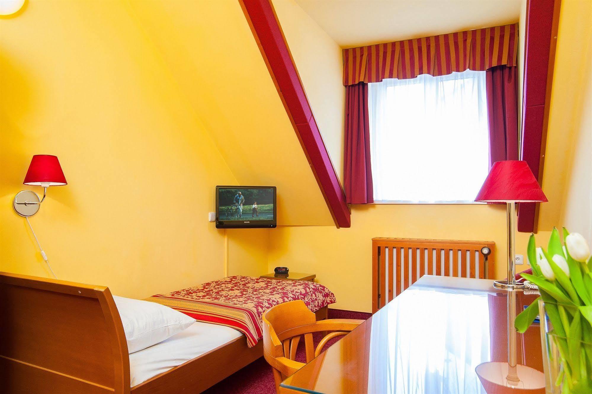 Hotell Cloister 3*