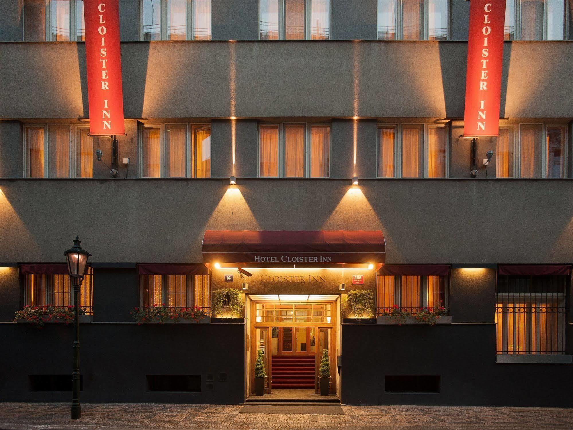 Cloister Hotell 3*