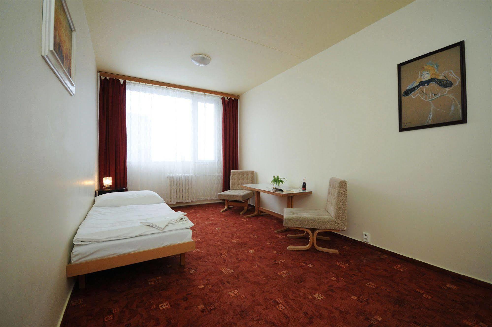 Easy Star 2* Prag