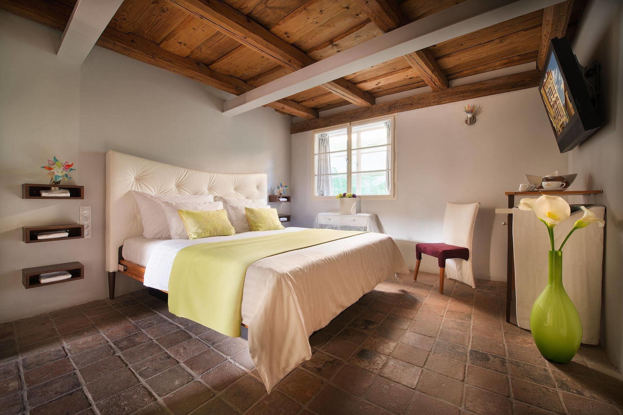 Design Neruda 4* Prag