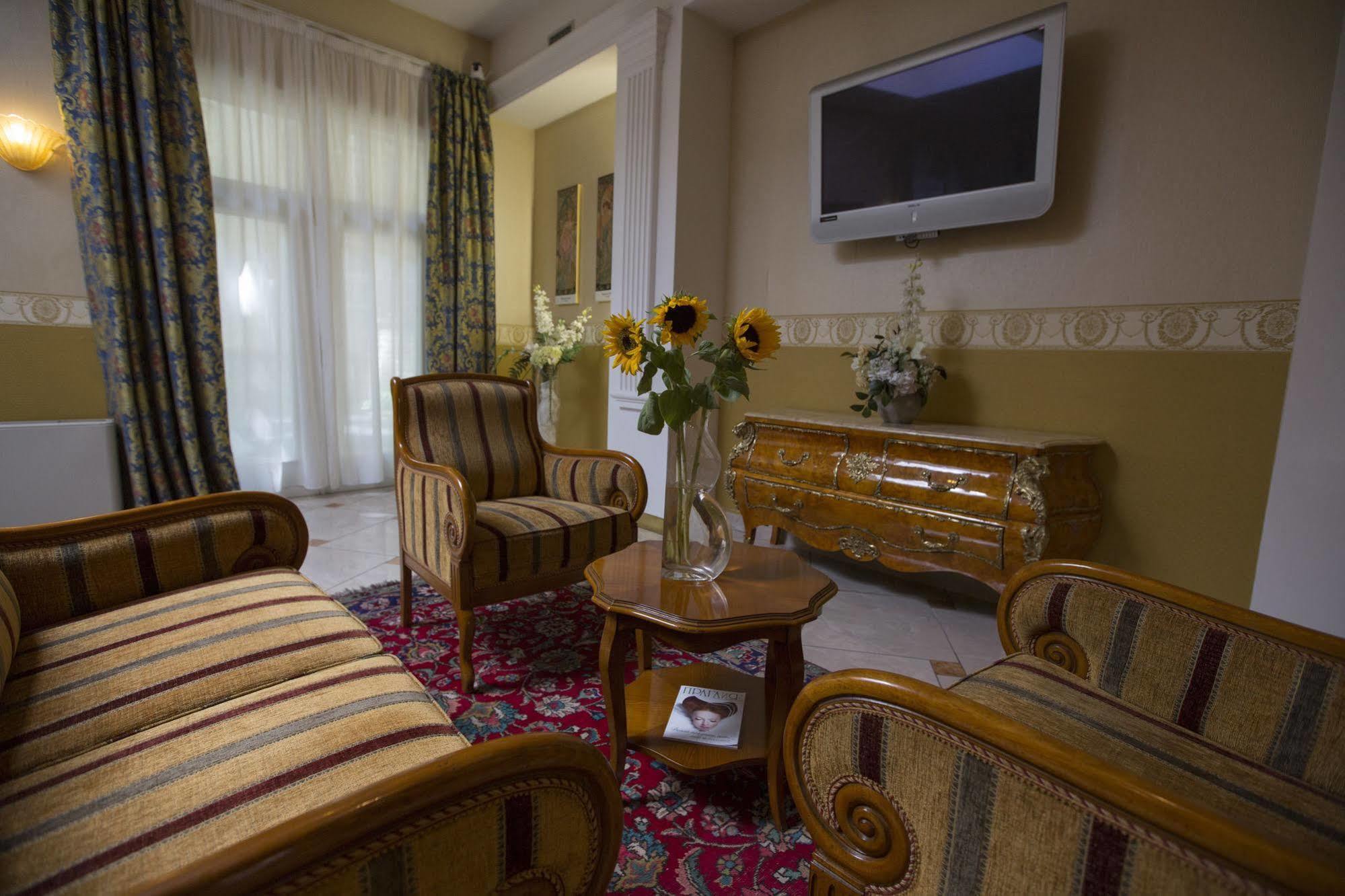 Hotell Tyl 4*