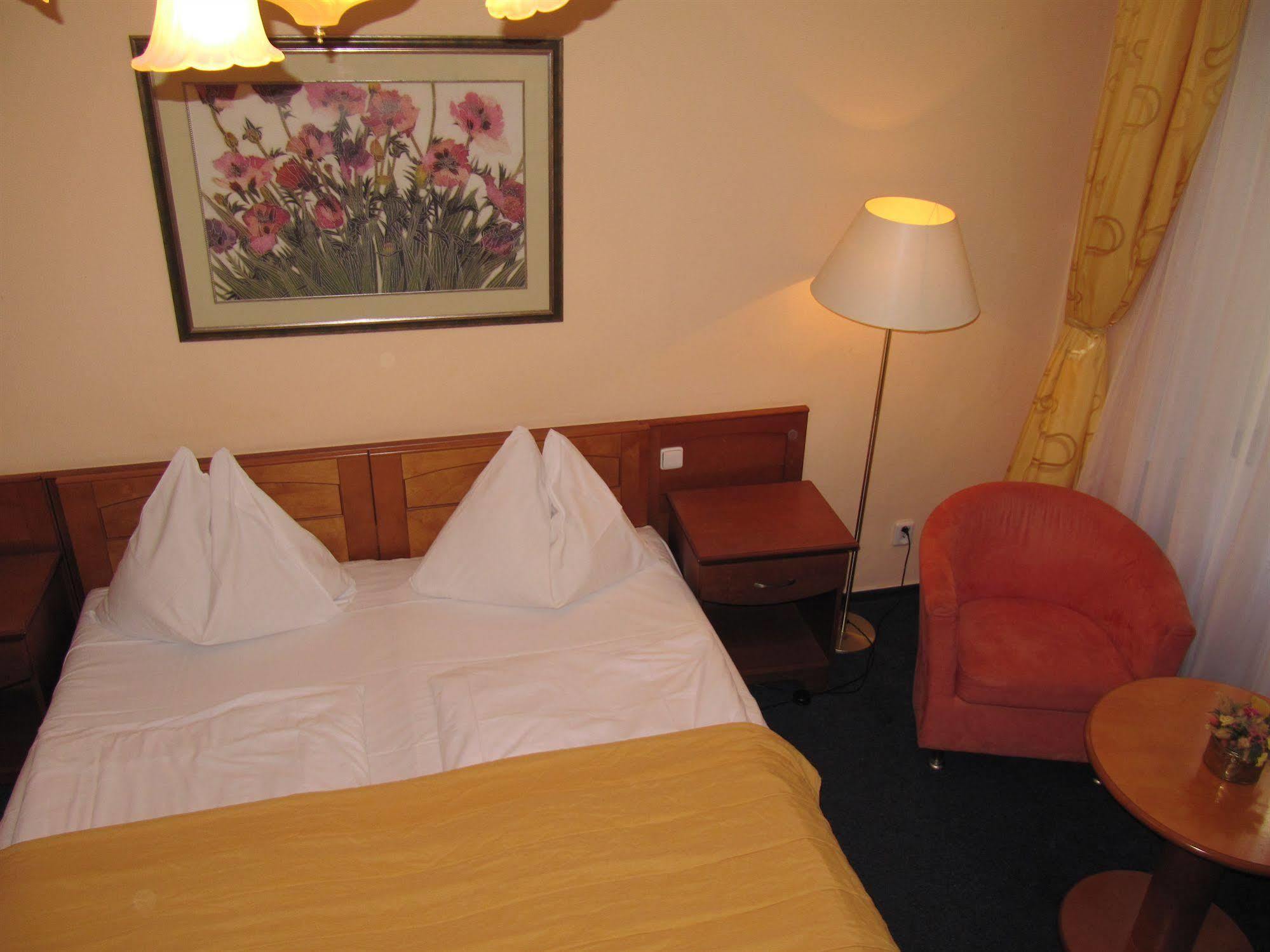 Hotell Amadeus Prag