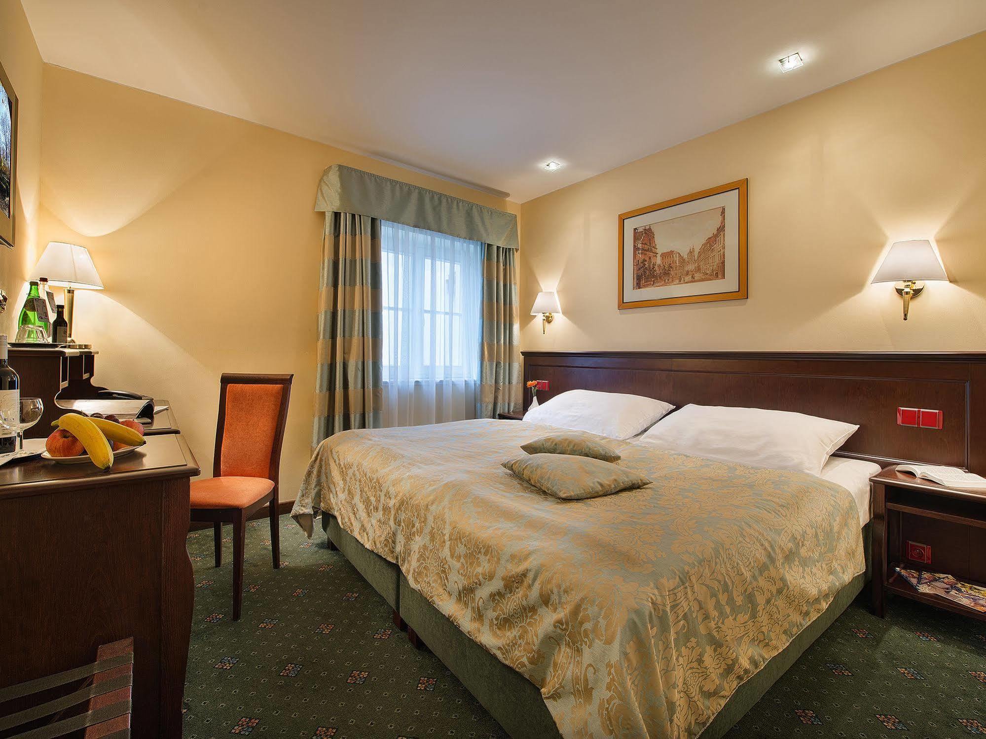 Ea Downtown Hotel 4*