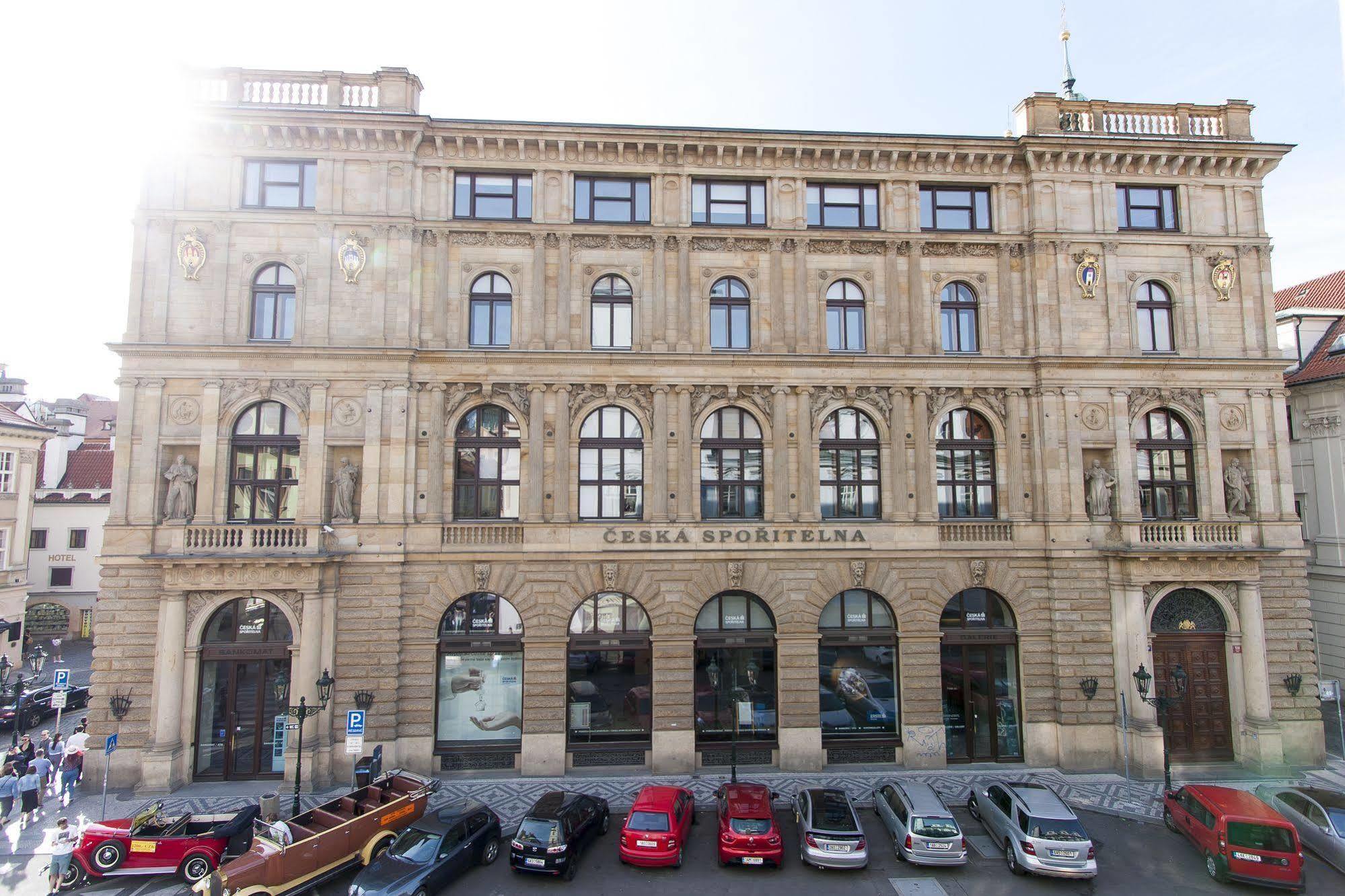 The Botanist Aparthotel 4*
