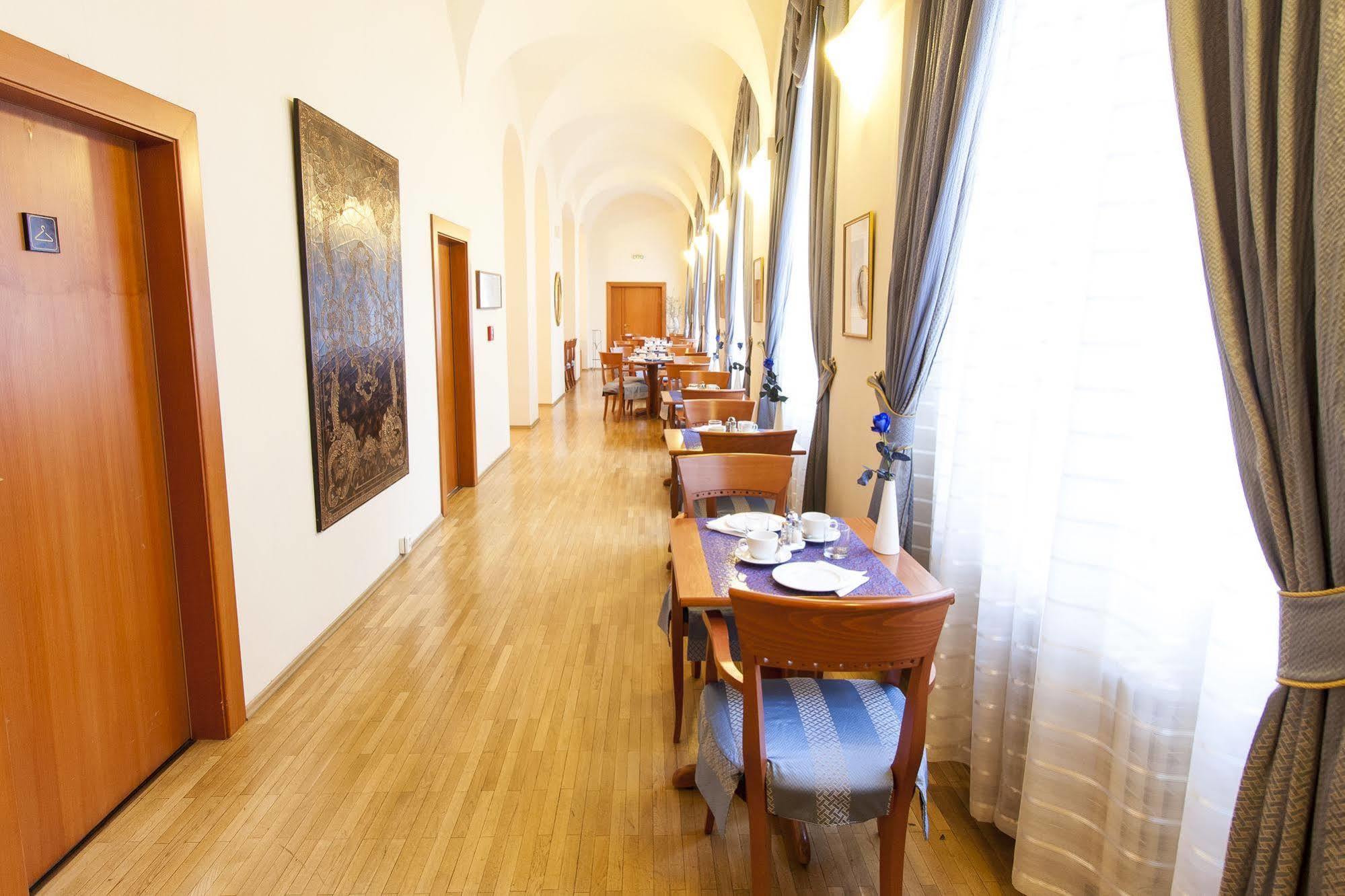 The Botanist Aparthotel Prag