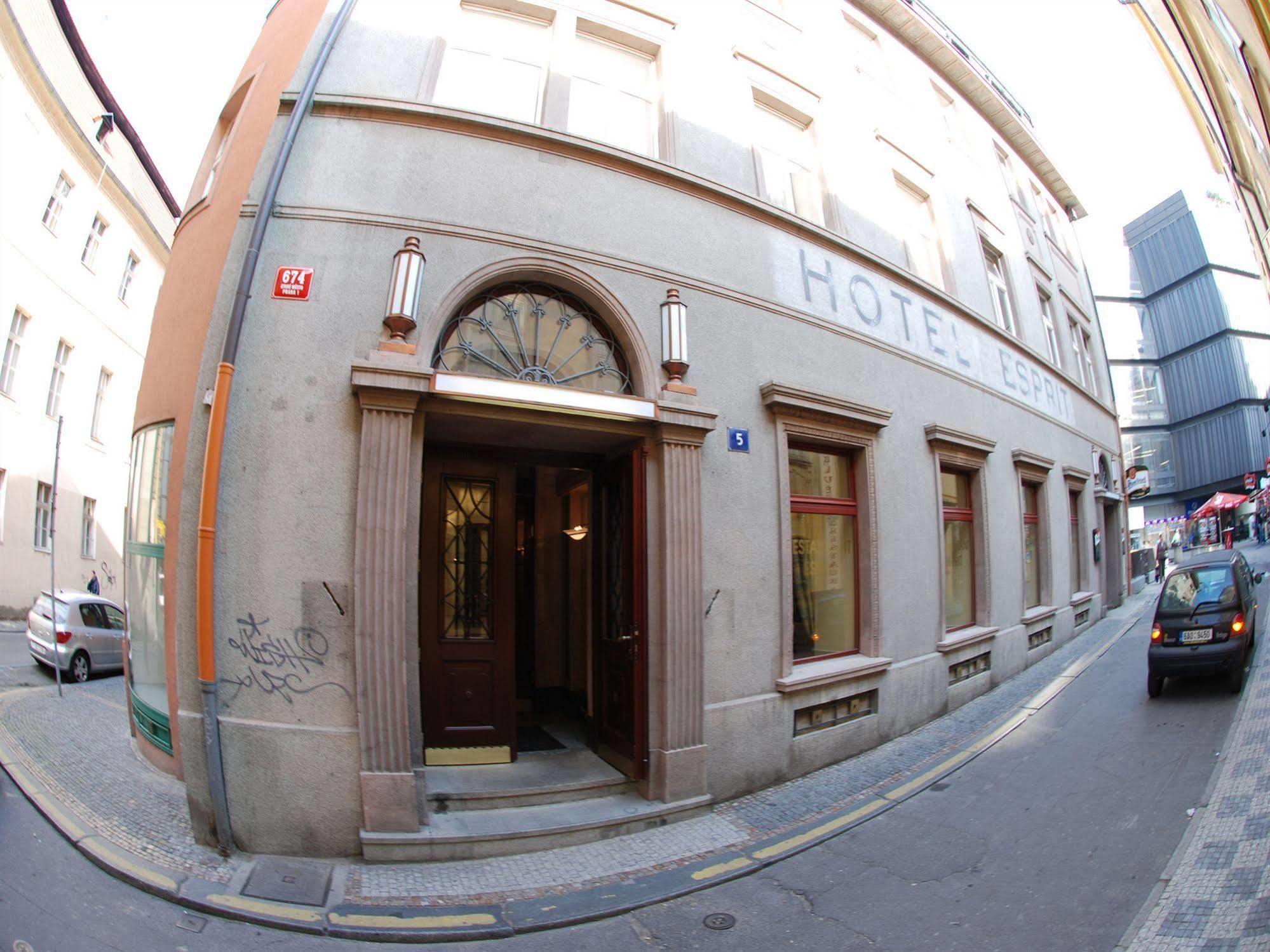 Hotel Ea Royal Esprit 4*