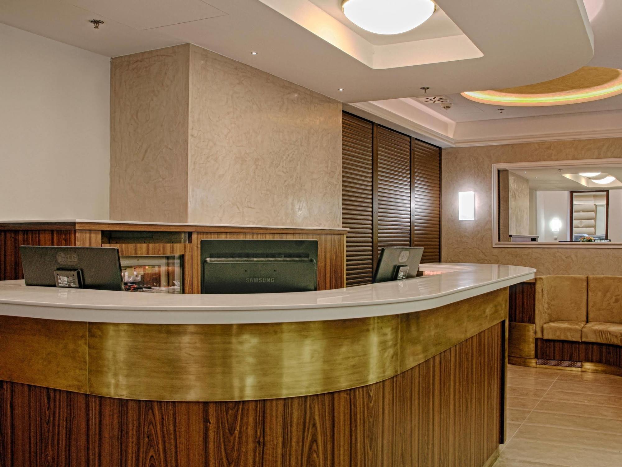 Ambiance Hotel 4*