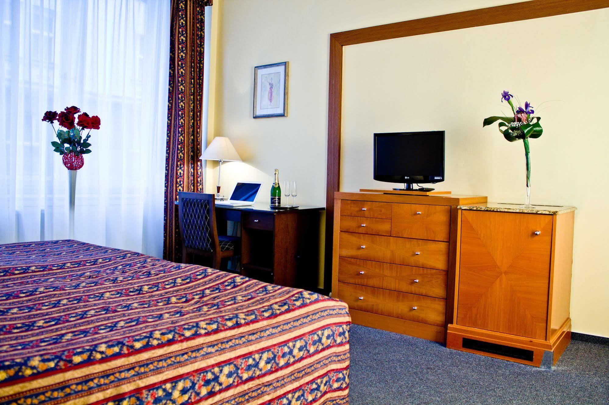 Harmony 3*