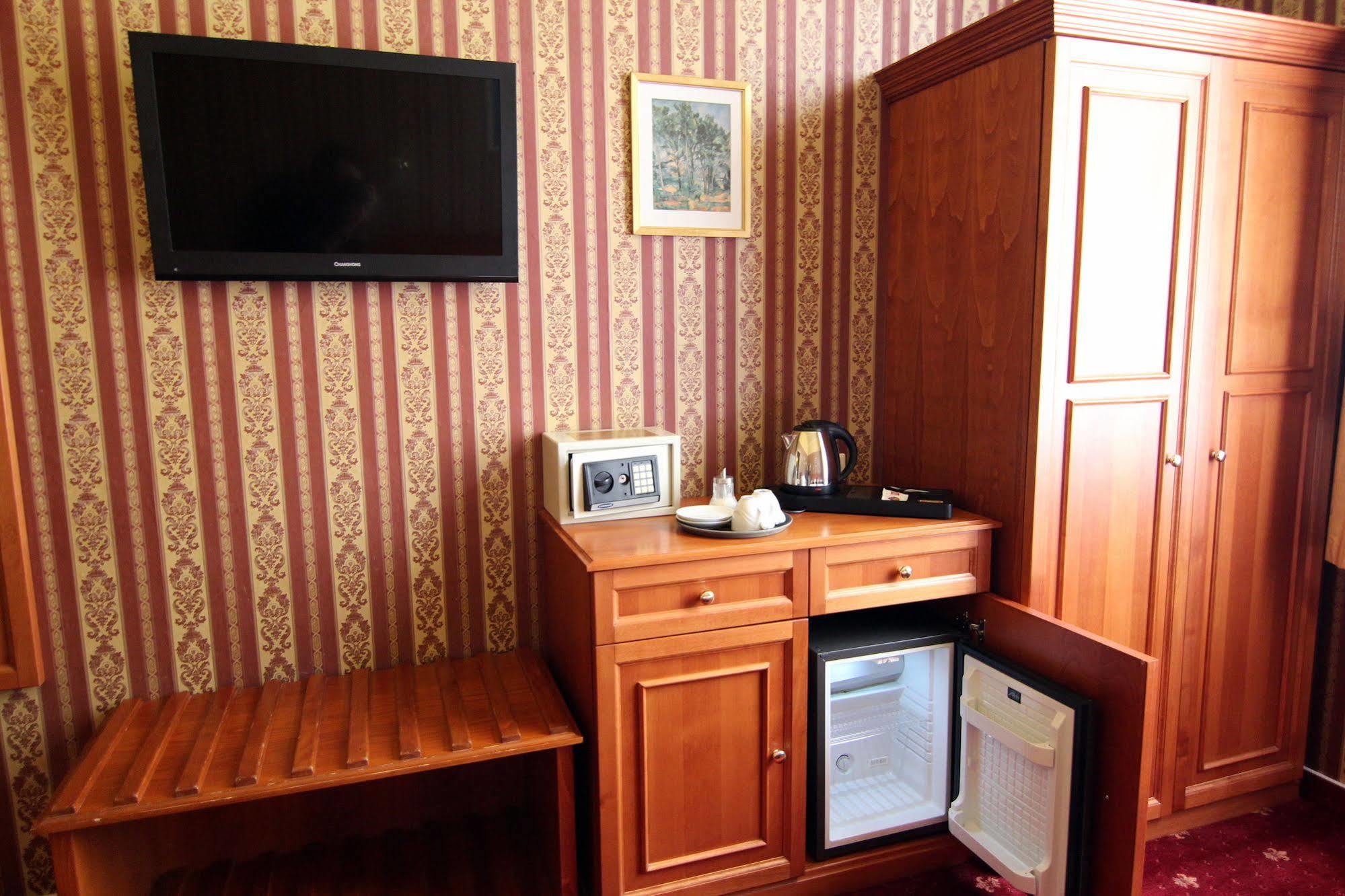 Old Hotel Praha