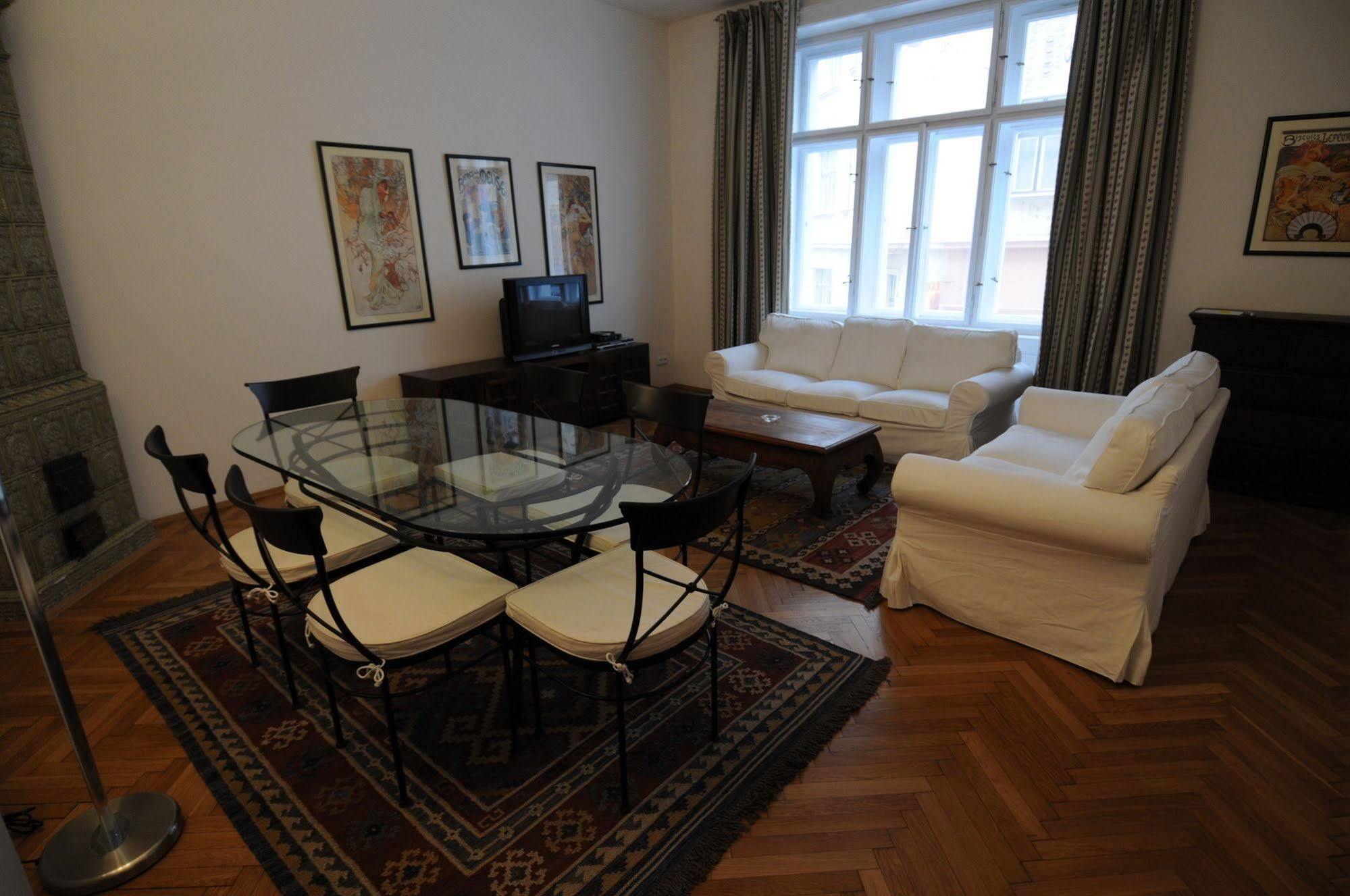 Pvh Charming Flats Odboru Apartment