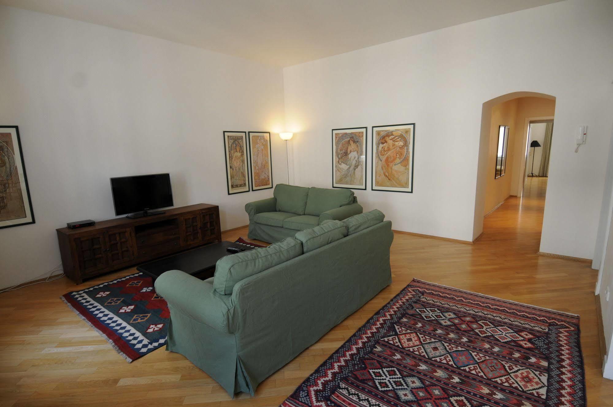 Apartment Pvh Charming Flats Odboru