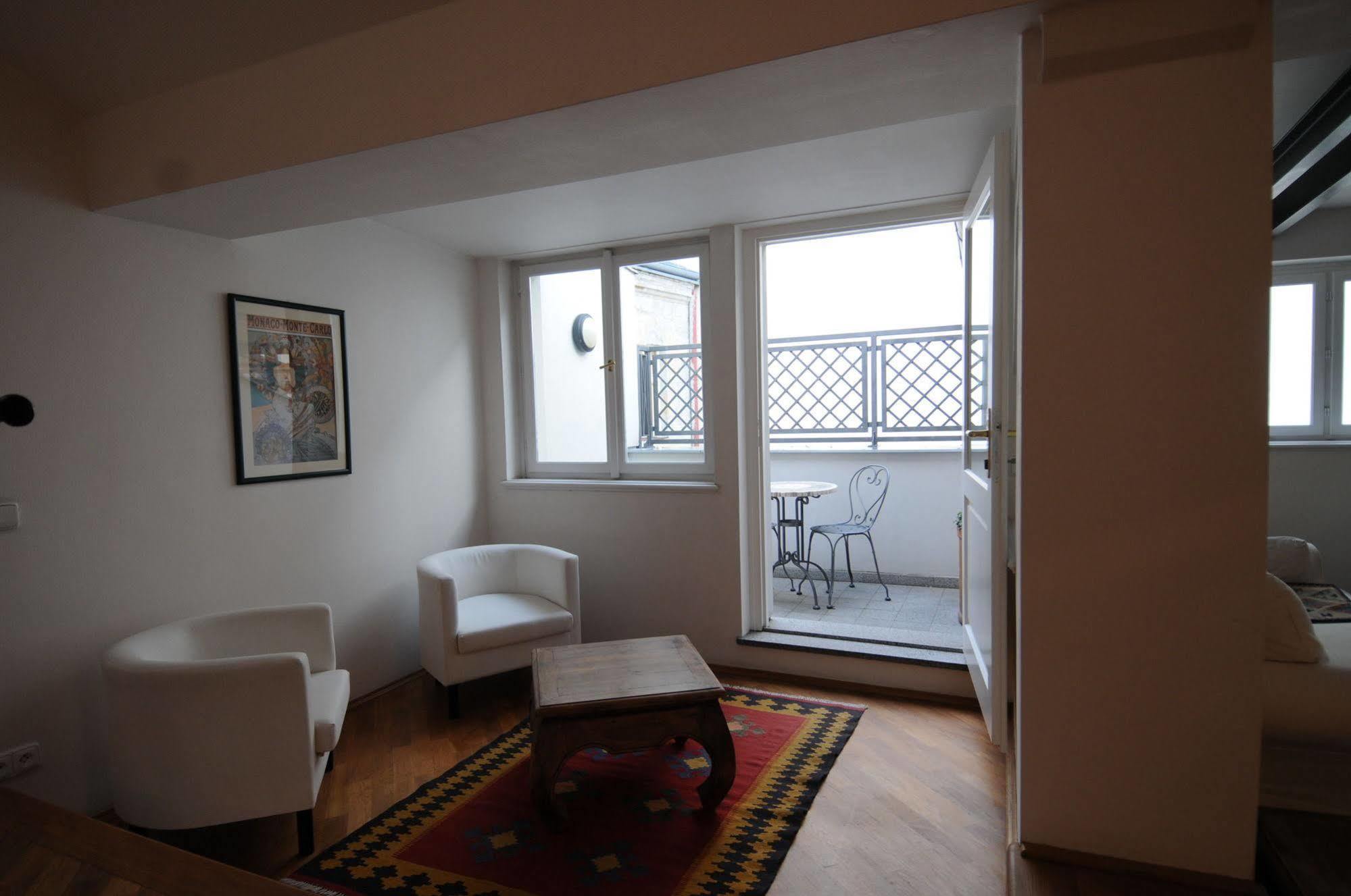 Apartment Pvh Charming Flats Odboru *