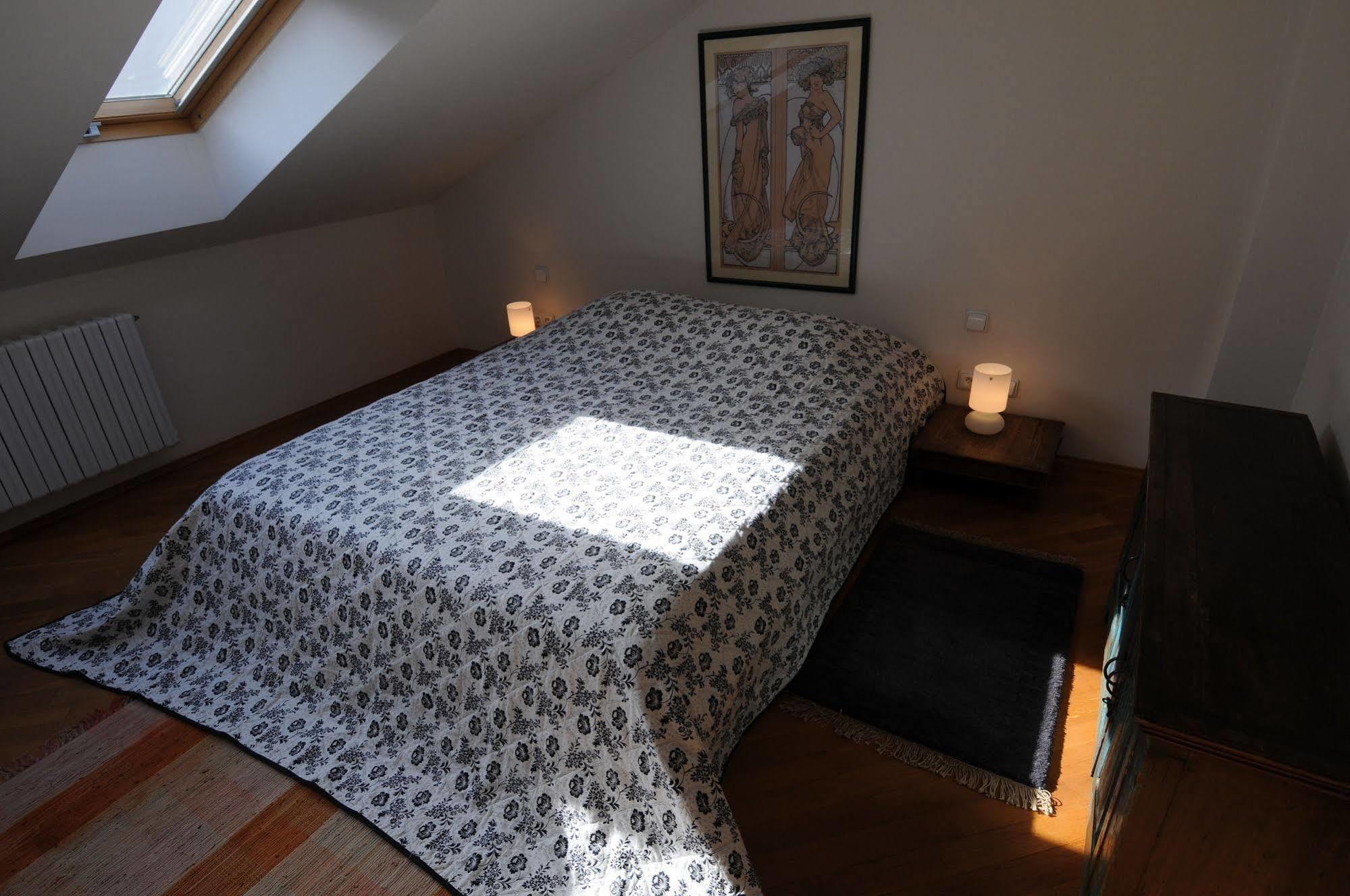 Pvh Charming Flats Odboru Apartment