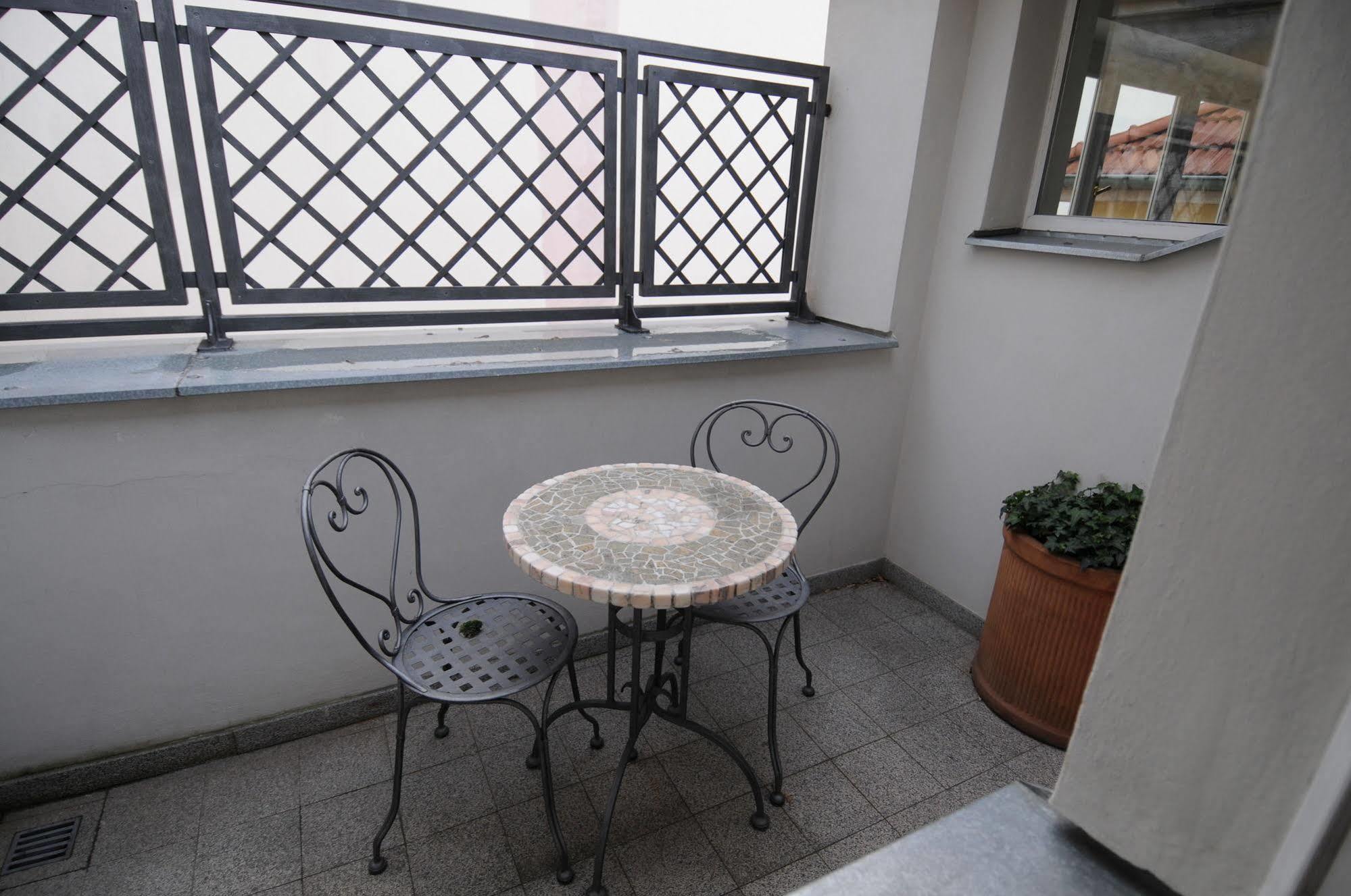 Pvh Charming Flats Odboru Apartment Prag