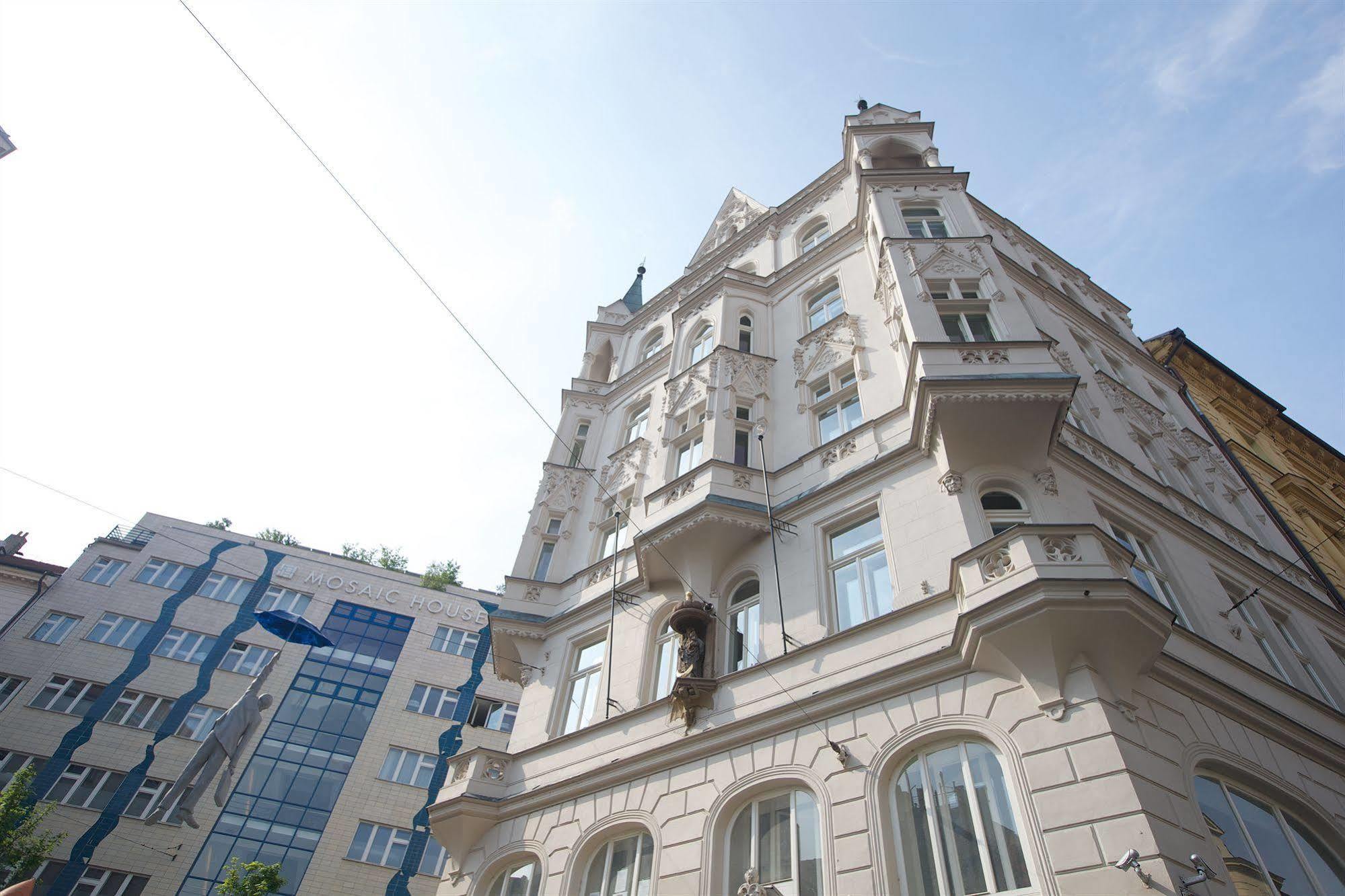 Mooo Downtown Aparthotel Prag