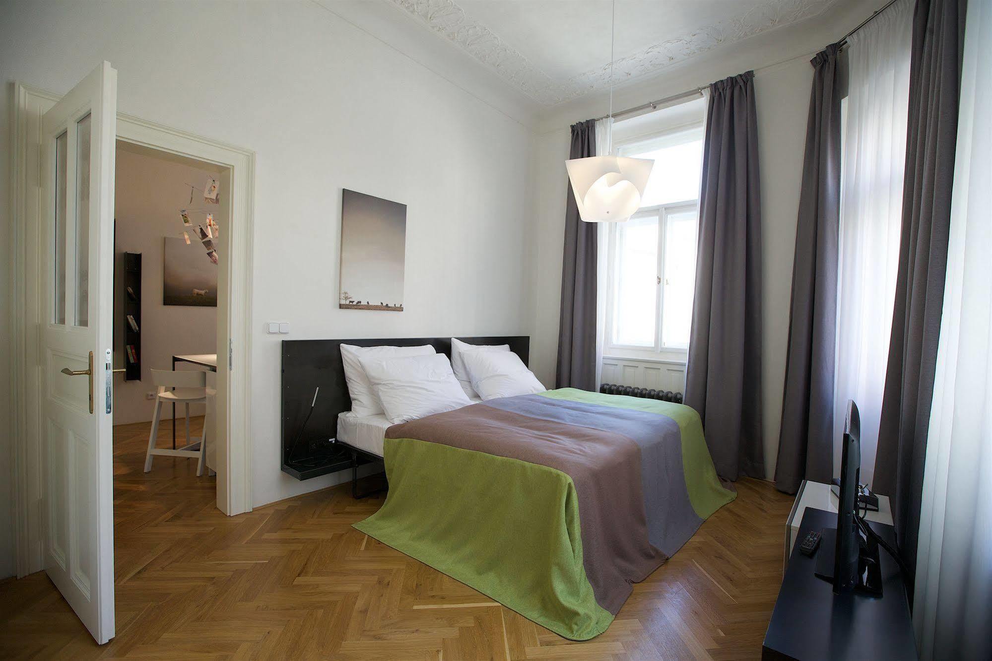Mooo Downtown Aparthotel Prag