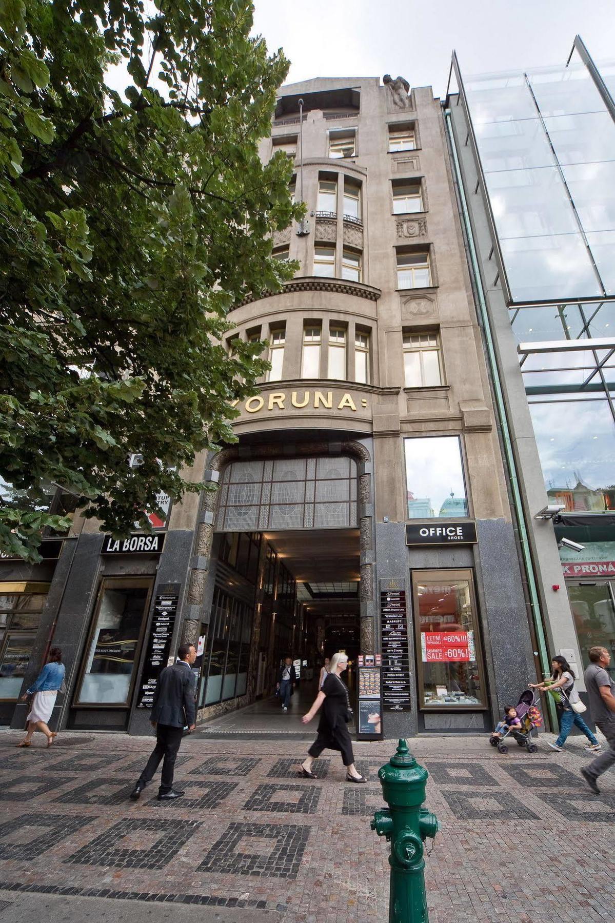 Merchants Crown Suites And Spa Hotel Prag