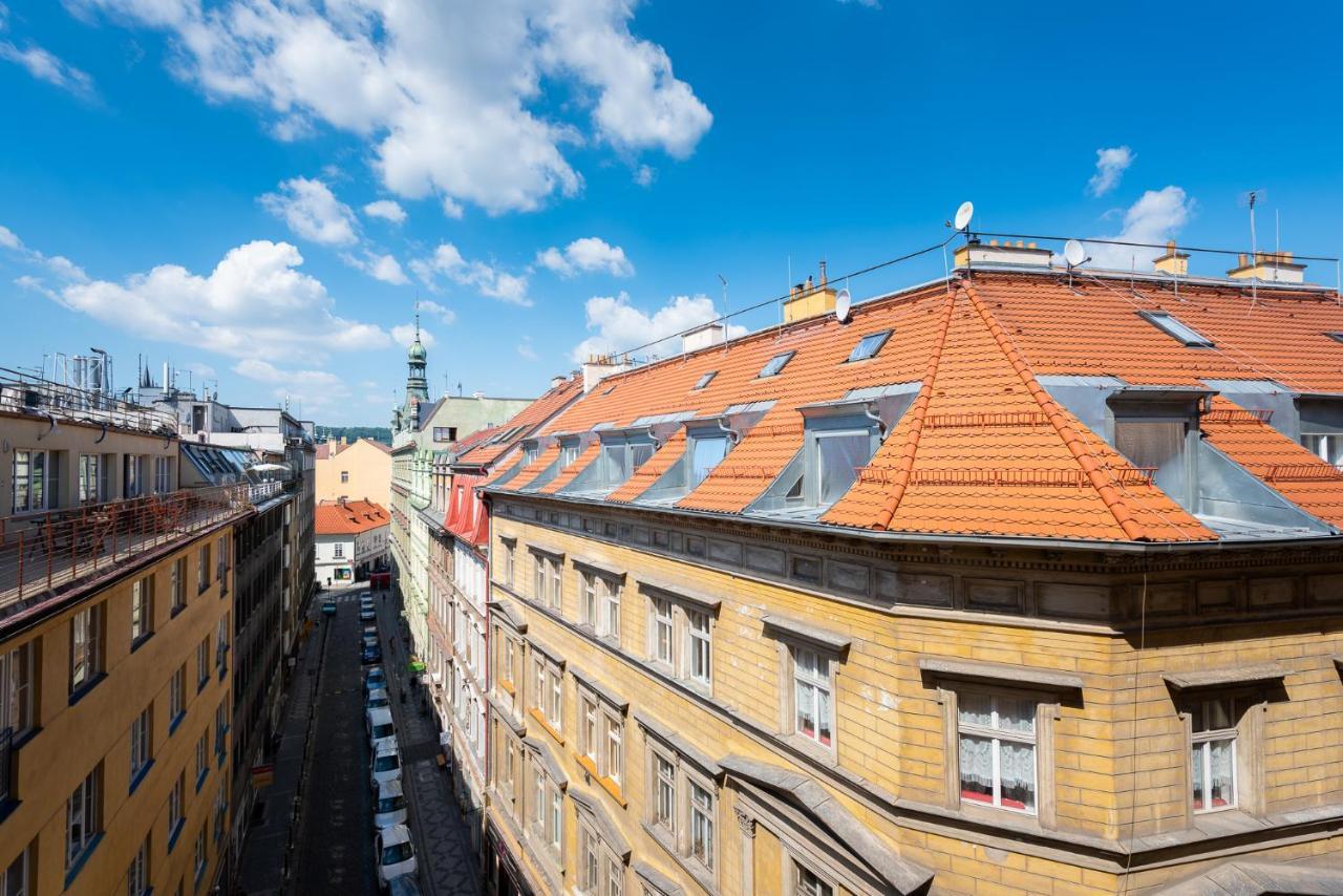Apartment Piano Prag