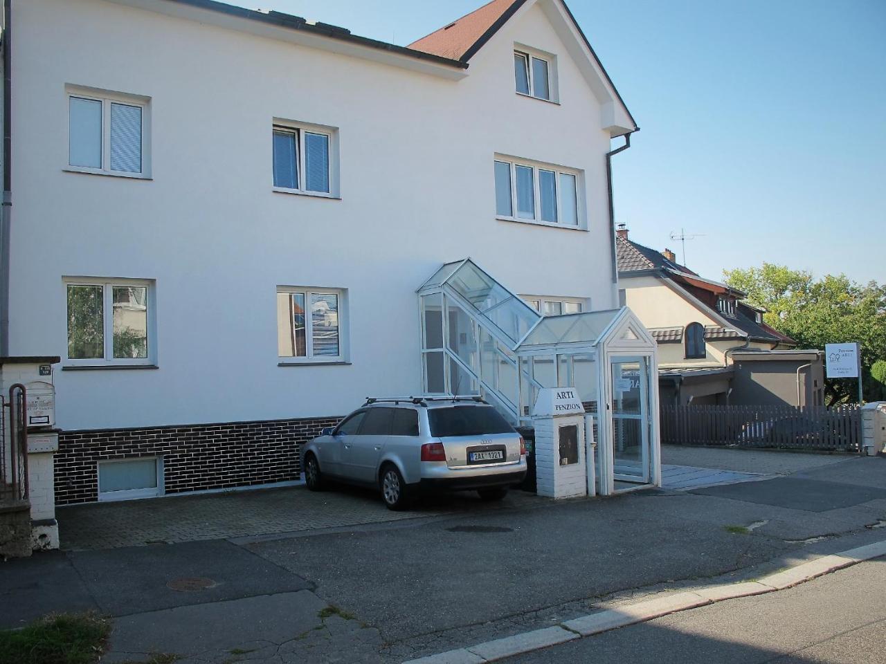 Guest house Arti