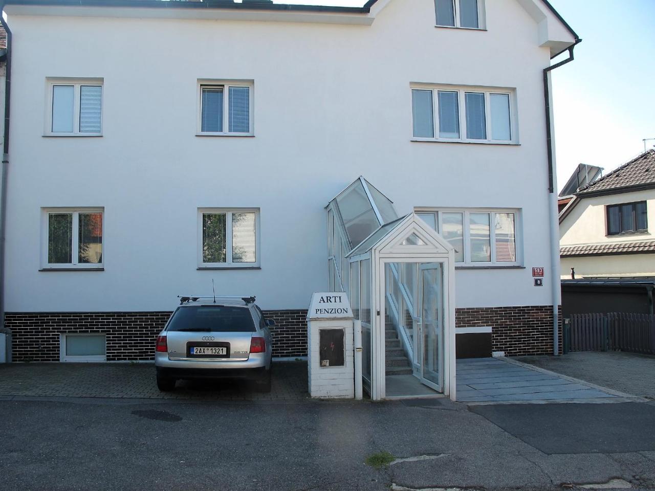 Guest house Arti