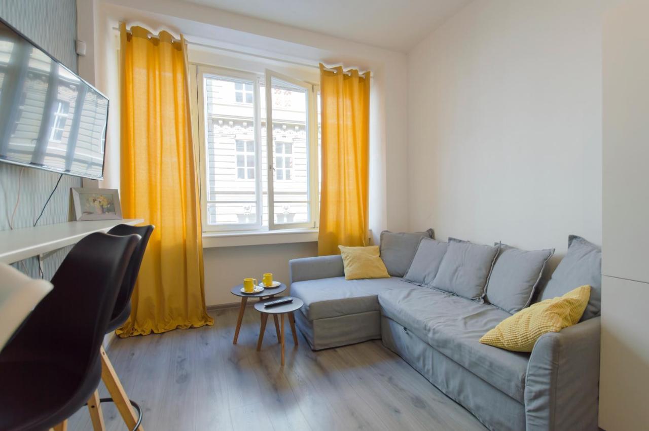 U Pujcovny 6 * Prague