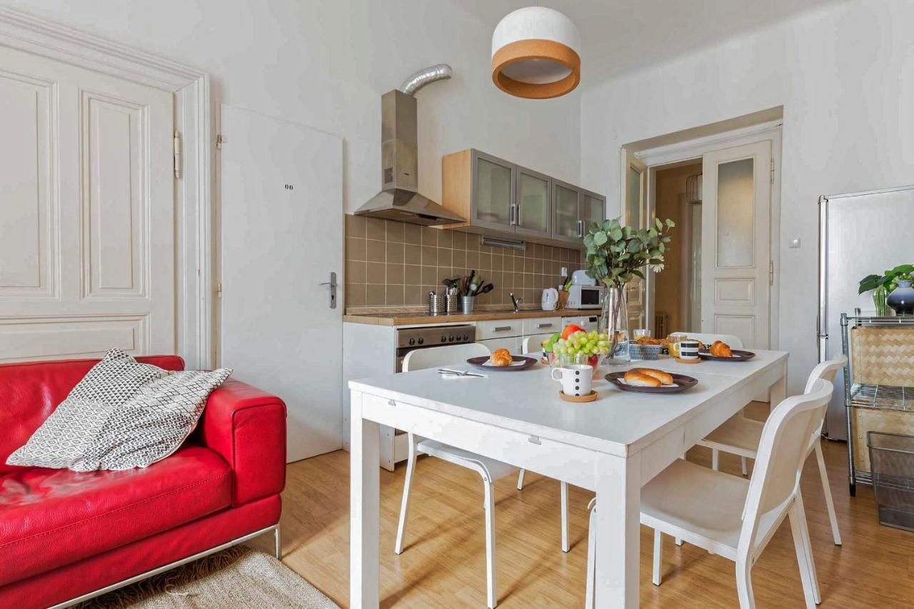 Apartment At I.p.pavlova