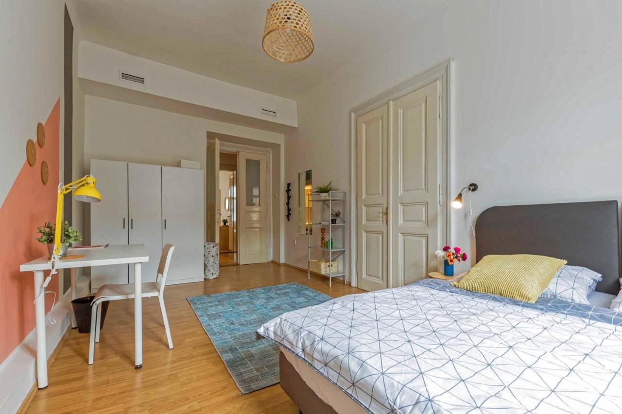 Apartment At I.p.pavlova Prague