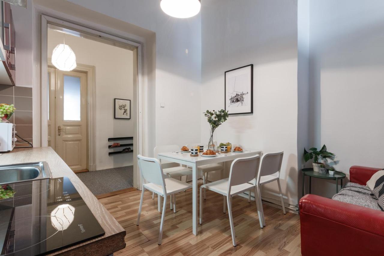 Apartment At I.p.pavlova *