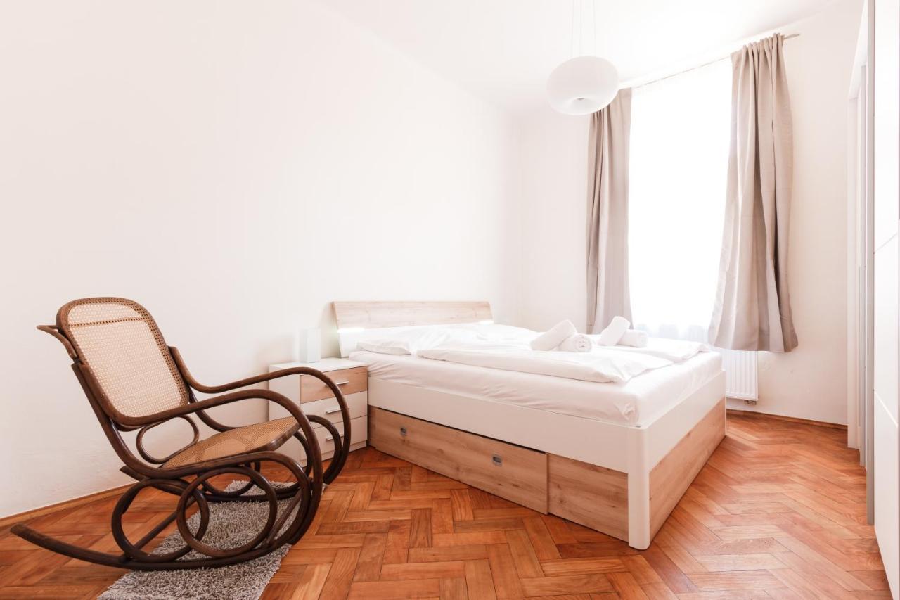 Days - Stylish New Town Lejlighed Prag