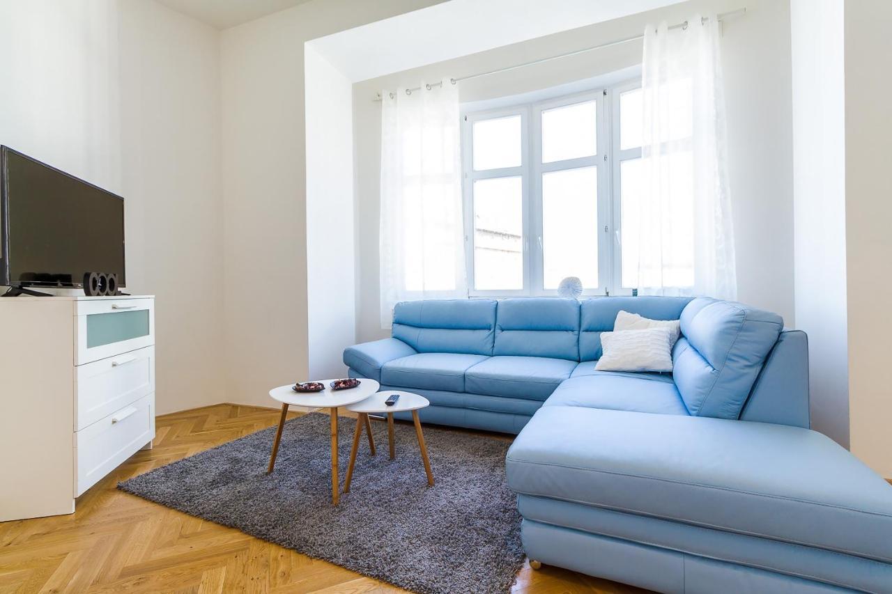Top Wenceslas Square Aparthotel 3*