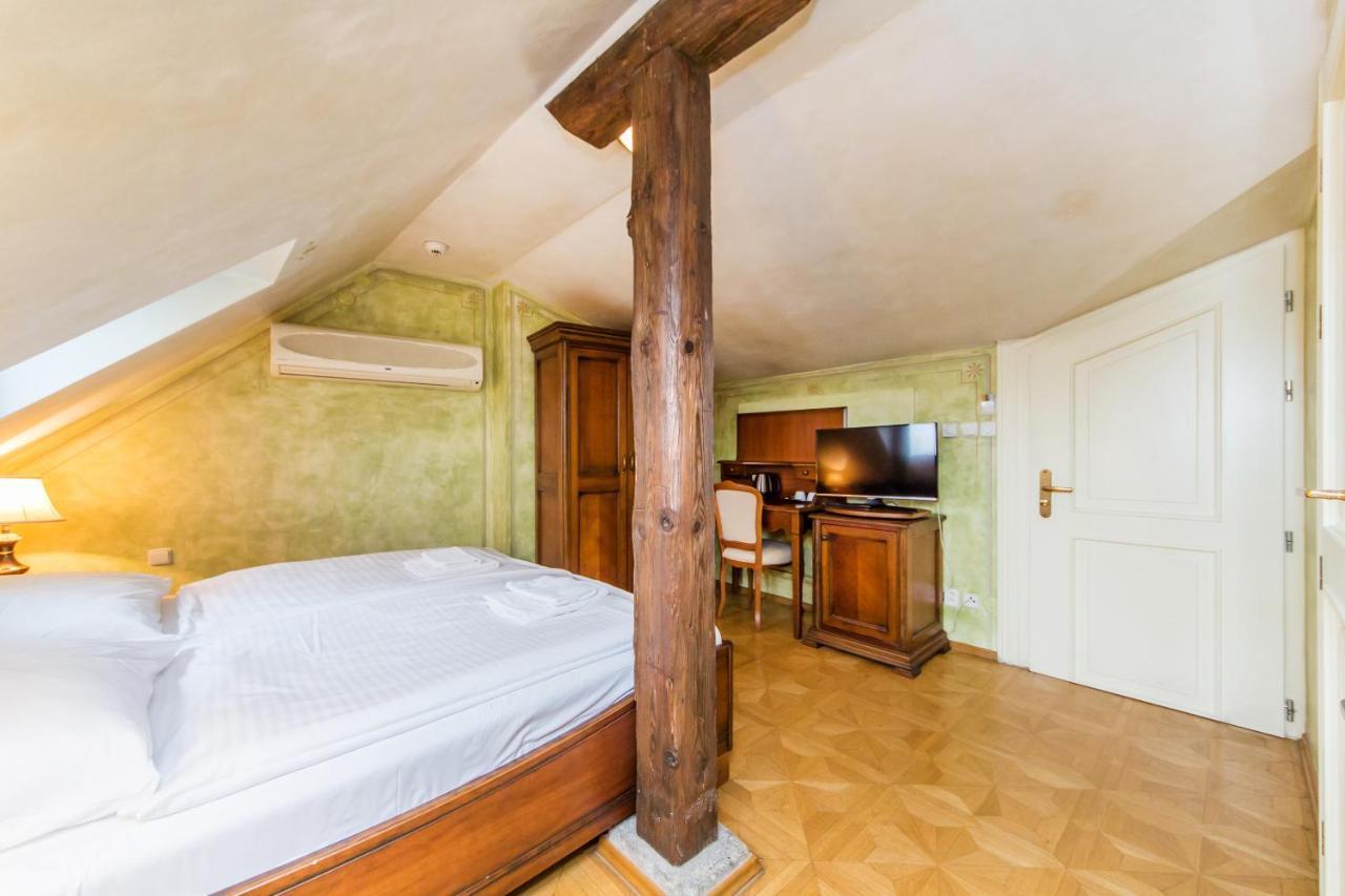 U Jezulatka Hotel 4*