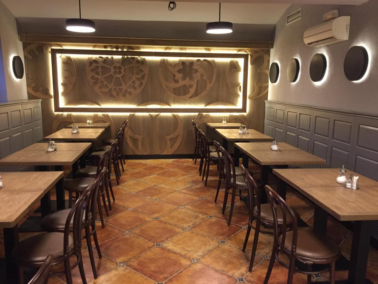 King Charles Boutique Prag