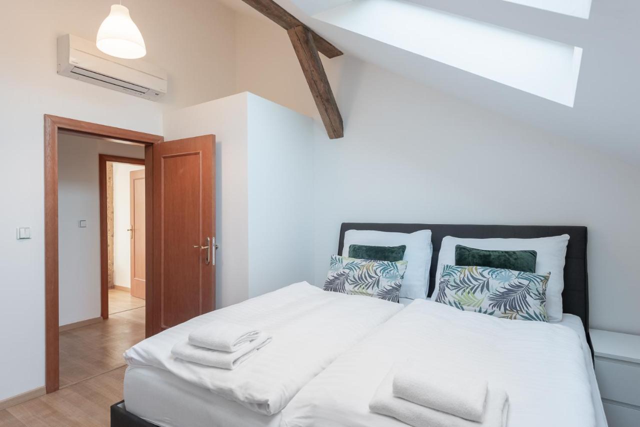 Tesnov Grande Apartment