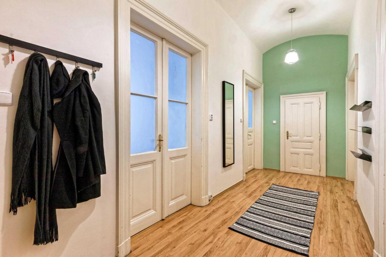 Apartment At I.p.pavlova Prague