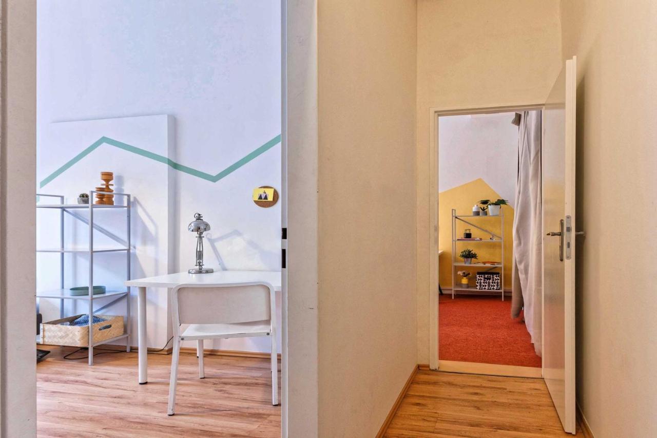 Apartment At I.p.pavlova *