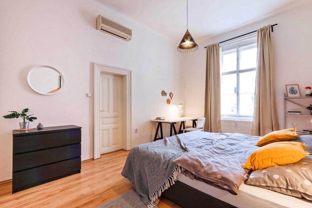 Apartment At I.p.pavlova *