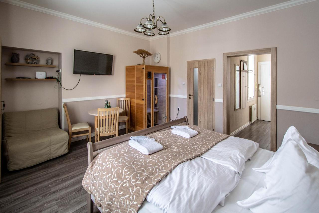 Apartment Champagne With Sauna Prag