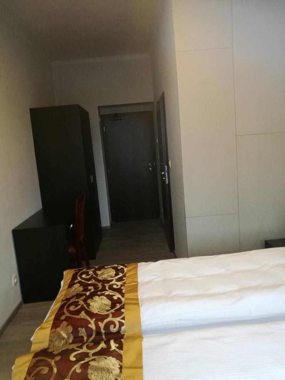 Hotell Sun-house Pension&restaurant -parkingfree-