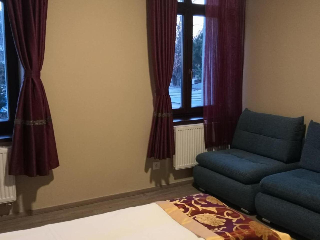 Hotell Sun-house Pension&restaurant -parkingfree- 3*