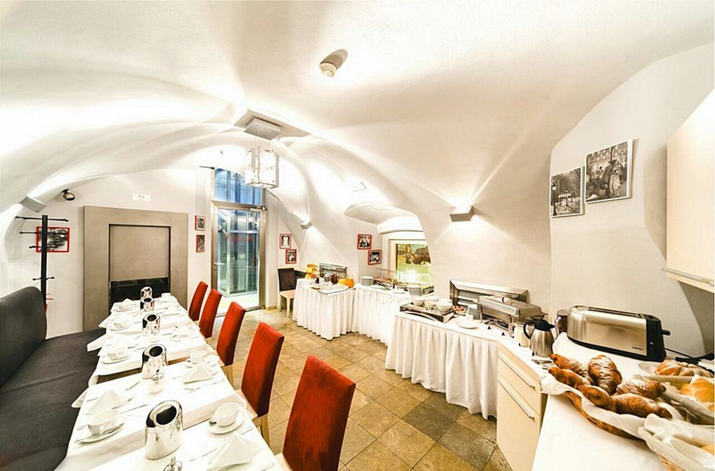 Hotel The Golden Wheel Prag